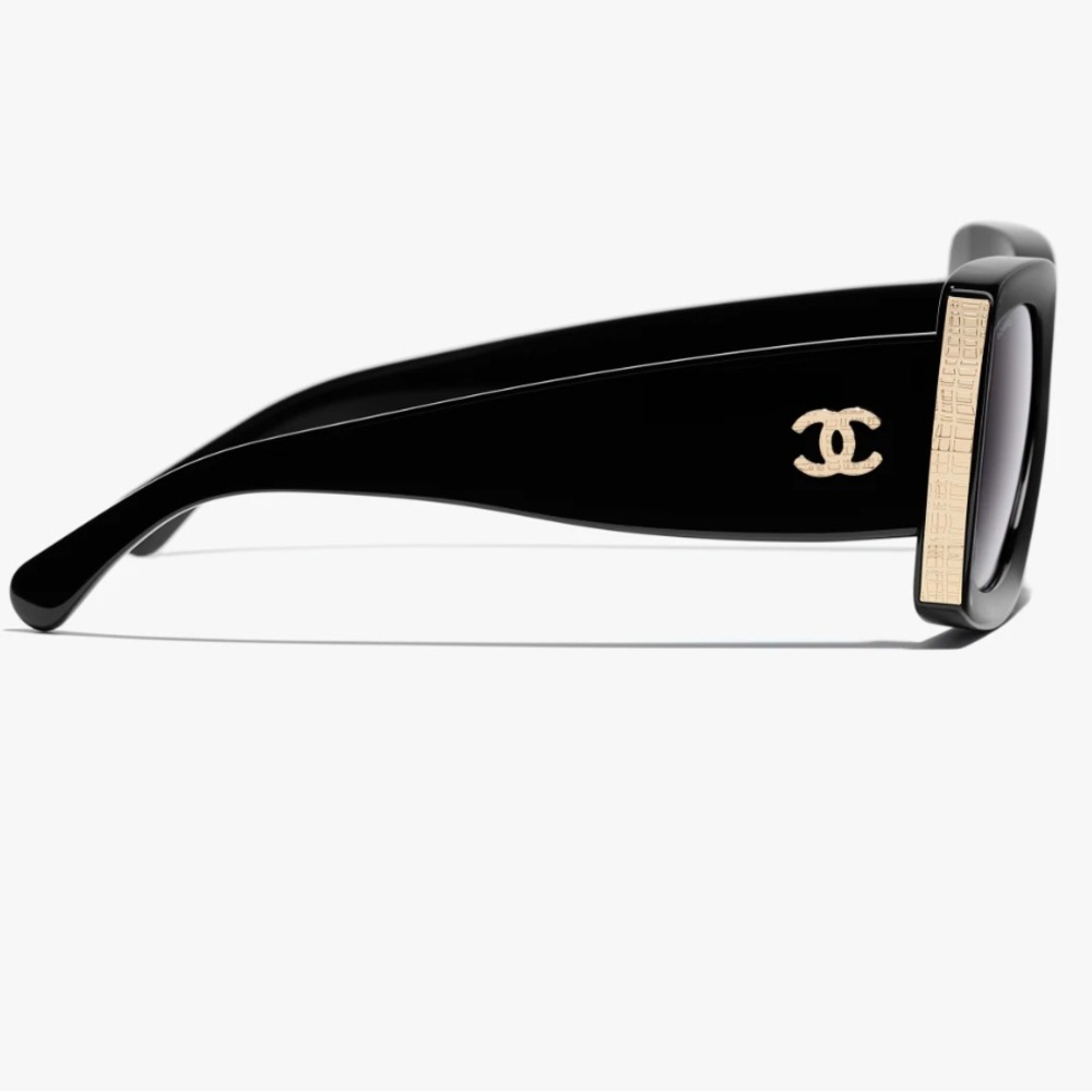 CHANEL Black and Gold Sunglasses with Bold Design - Picture 2 of 16